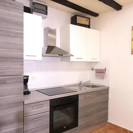 Daire With Wifi Rozac, - 27209 Umag